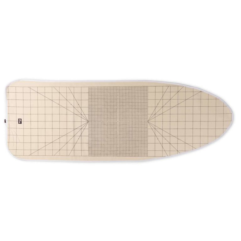 Ironing board cover with cm scale