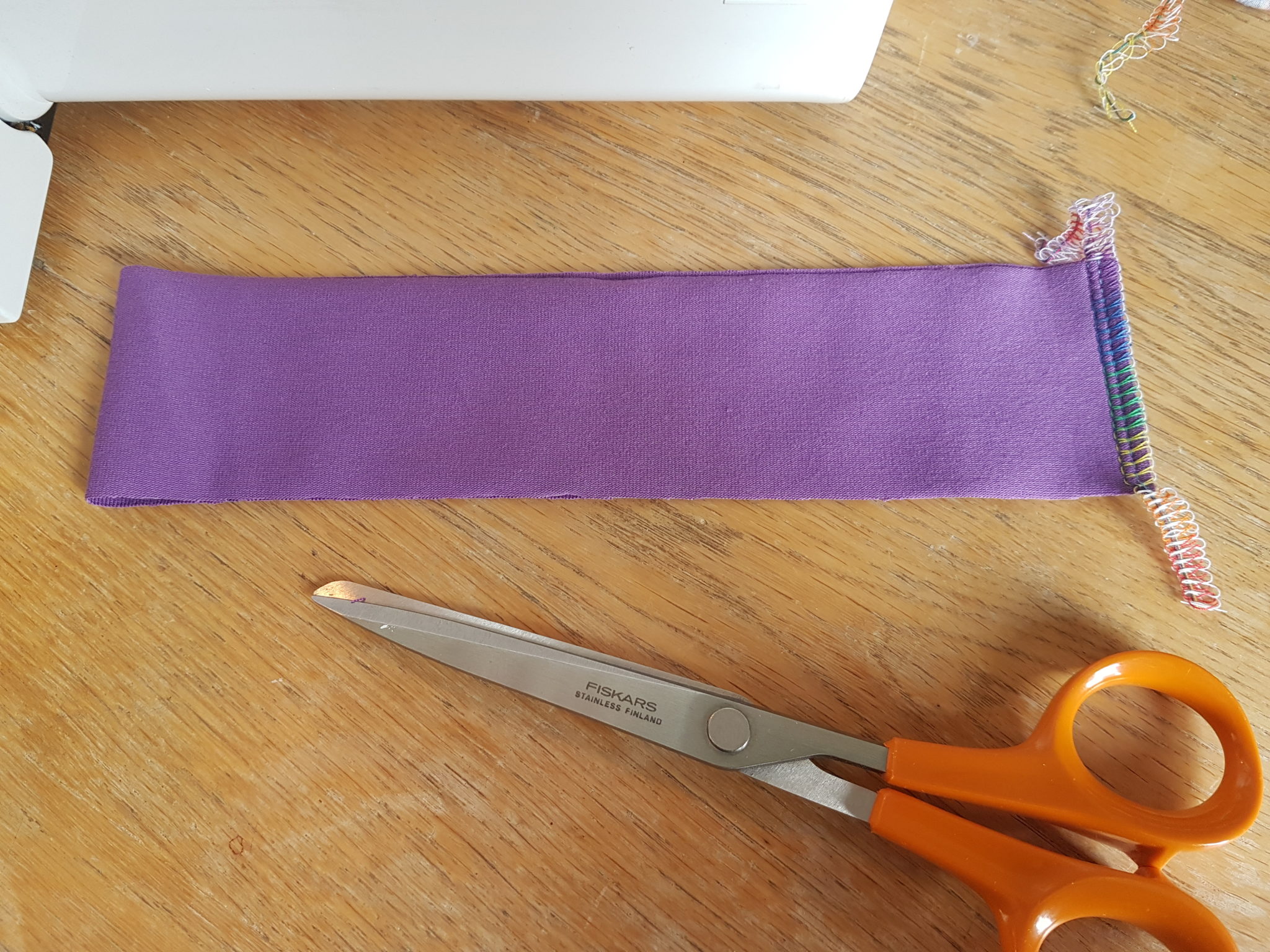 How to attach a neckband sewing tutorial - Caboodle Textiles